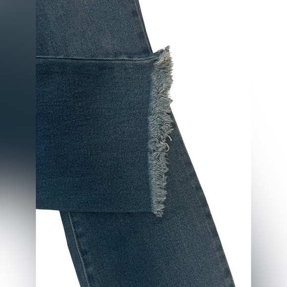 STS Blue Women’s Size 24 Brooke Kick Flare 10” Rise Raw Hem Jeans - Picture 4 of 5